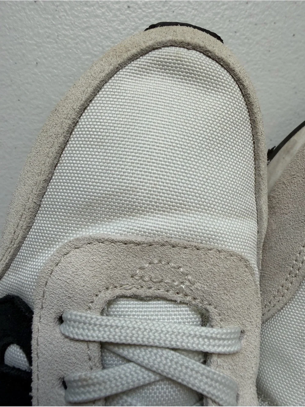 Hush Puppies Seventy8 Sneaker White & Black Size 8 Retro Style 70s 80s